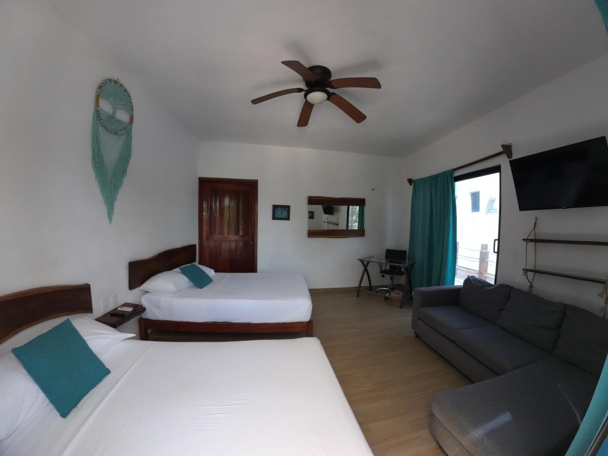 Ade Hotel Бакалар Экстерьер фото