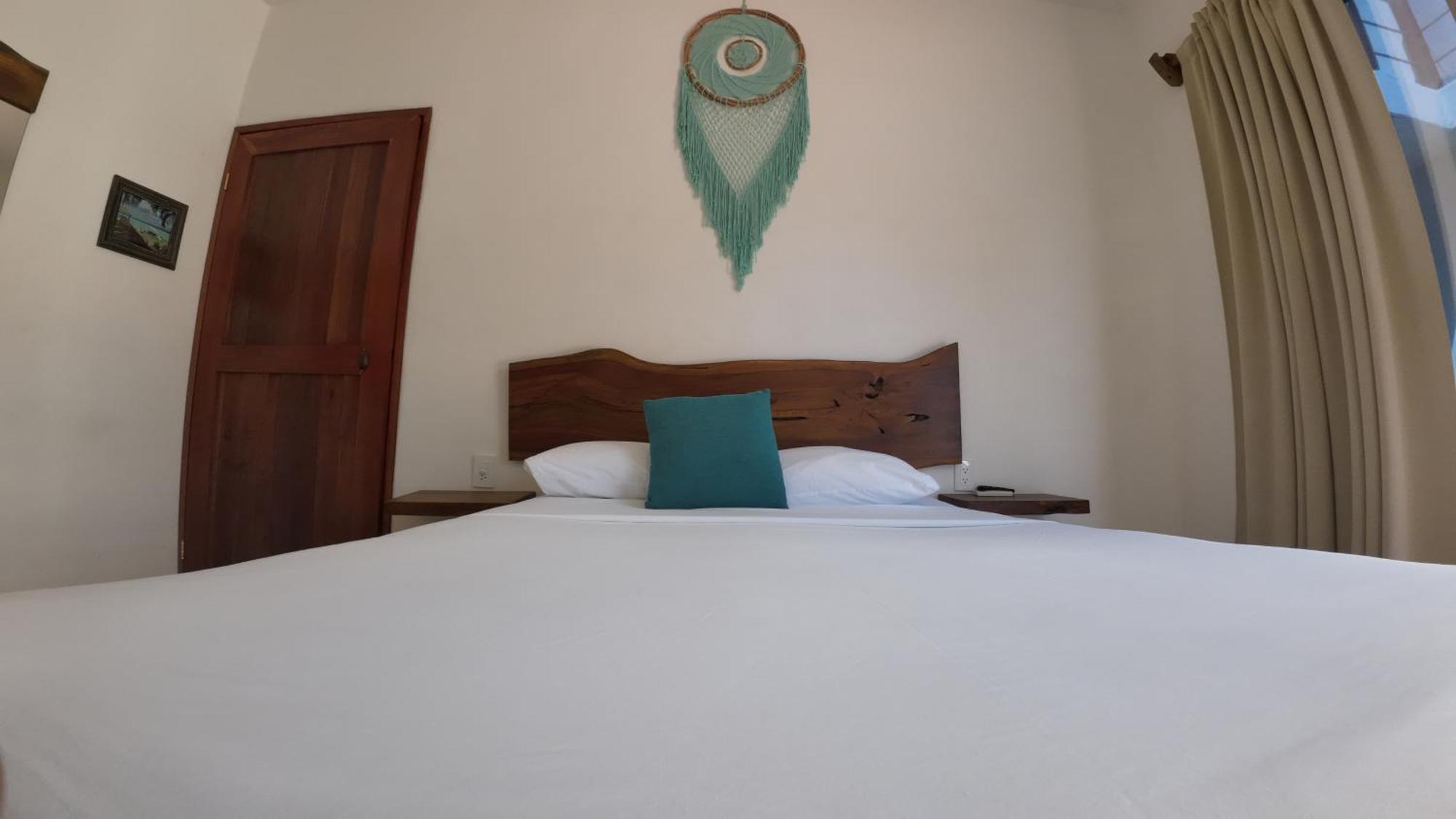 Ade Hotel Бакалар Экстерьер фото